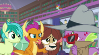 Smolder "it's kind of distracting" S8E11