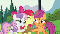 Cutie Mark Crusaders have a muddy group hug S7E21