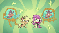 Applejack waving a Trail Trotters flag PLS1E7a.png (1.02 MB)