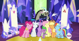 Discord spike y mane6 abrazandose