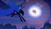 Nightmare Moon approaches Princess Celestia S4E02