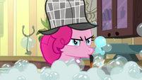 Pinkie Pie blowing a lot of bubbles S7E23