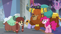 Rutherford introduces Pinkie Pie to Yona S8E1