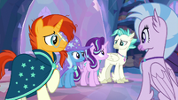 Starlight and friends look at each other S9E11