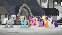 Sunny Skies greeting the Mane Six MLPRR