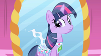 Twilight's sparkly corset S01E01