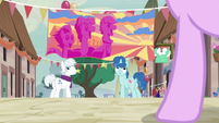 Double Diamond and Party Favor notice Starlight Glimmer S6E25