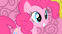 Pinkie walks on clouds for the first time S1E16
