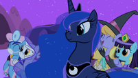 Ponies cheer for Luna S2E04