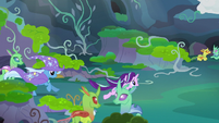 Starlight and Trixie running toward Thorax S7E17