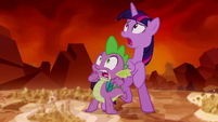 Twilight and Spike sees Tirek S5E26