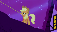 Applejack holding lasso in her mouth S5E13