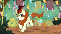 Autumn Blaze sings among the butterflies S8E23