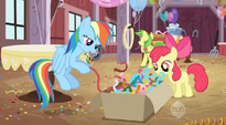 Getting streamers for Applejack's surprise party S2E14