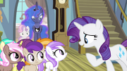 Rarity giving credit to Sweetie Belle S4E19