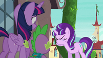 Starlight wipes off the tear from her eye S5E26