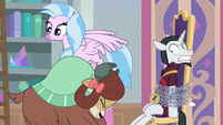 Yona halts her stampede in front of Neighsay S8E26