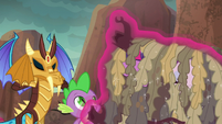 Ember, Twilight, and Rarity disguise themselves again S6E5