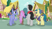 Fillydelphia collector ponies walking away S7E14