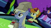 Golden Harvest and Derpy S02E04