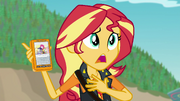 Sunset Shimmer "we are friends!" EGFF