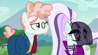 Svengallop and Rara hears Applejack S5E24