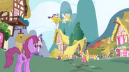 Twilight Sparkle arrives in Ponyville S1E01