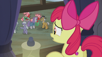 Limestone gestures for Apple Bloom to leave S5E20