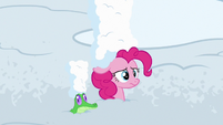 Pinkie Pie worried and covered in snow S7E11