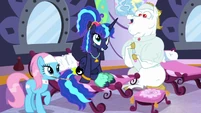 Princess Luna getting a makeover S9E13.png (1.02 MB)