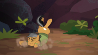 Quibble Pants lands safely on the ground S6E13