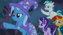 Trixie leads her friends straight ahead S9E11