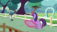 Twilight waves goodbye to Featherweight S5E19