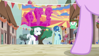 Diamond and Favor surprised to see Starlight return S6E26