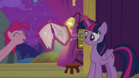 Pinkie Pie pops in from off-screen S8E7