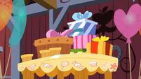 Presents for Pinkie S1E25