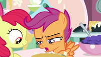 Scootaloo reading the pieces of paper S9E23