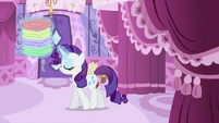 Rarity using magic S2E23