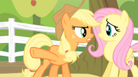 Applejack '...is a second they'll spend destroyin' orchards!' S4E07