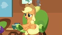 Applejack apologizes to Fluttershy S7E5.png (738 KB) Fluttershy Leans In