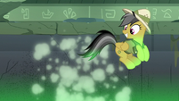 Daring Do stays aloft with vents of steam S7E18