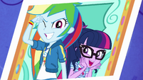 Photo of Rainbow Dash and Twilight EGROF