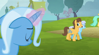 Ponies walking away from guilty Trixie S6E6