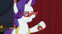 Rarity ready to confront Fluttershy S8E4