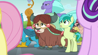 Yona and Sandbar surprised by Neighsay's power S8E2