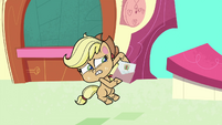 Applejack slowly opening the letter PLS1E7a