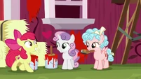 Crusaders and Cozy Glow panting together S8E12