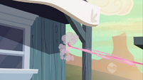 Pinkie Pie moving around in a blur S2E14