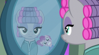 Pinkie Pie smiling wide in the mirror S7E4
