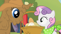 Rarity and Sweetie Belle setting the egg down S02E05